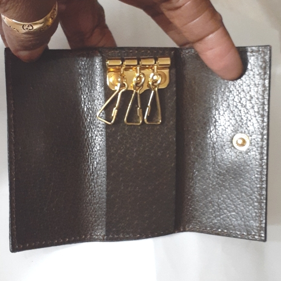 BURBERRY'S VINTAGE KEY CASE EUC AUTHENTIC - Picture 3 of 9